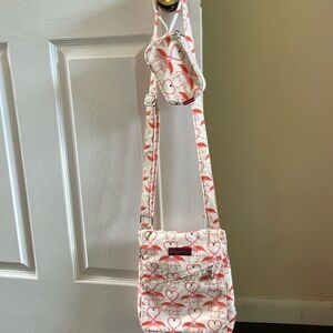 Bungalow 360 2 PIECE crossbody flamingo print bag with matching wristlet🦩